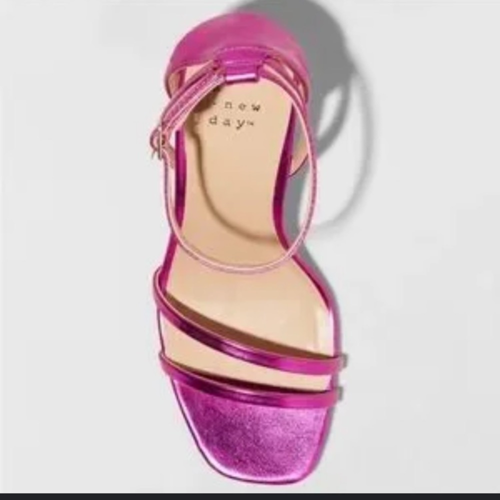 A New Day Fuchsia Metallic Heeled Sandals - Picture 6 of 6